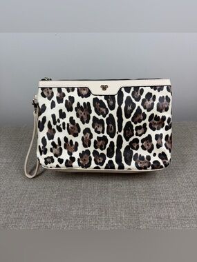 PurseN Large Litt Makeup Case Cream Leopard Light Wristlet Bag Purse Travel